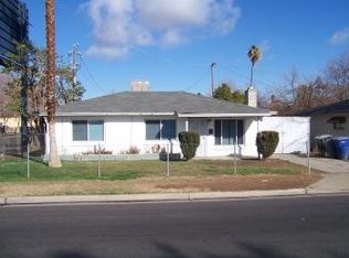 1909 E Ashlan Ave, Fresno, CA 93726