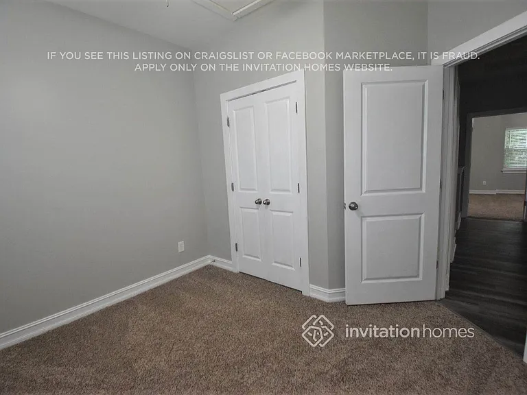 8527 Castle Cliff Dr — Photo 7