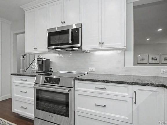 5th image of 86 Woods Brooke Terrace