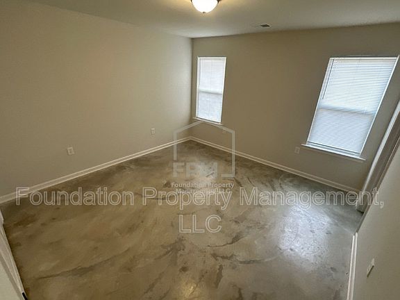 5th image of 2510 Sl Henry St