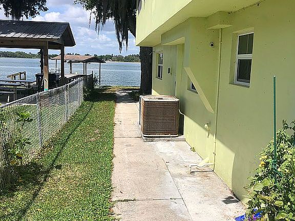 5th image of 172 Berton Dr