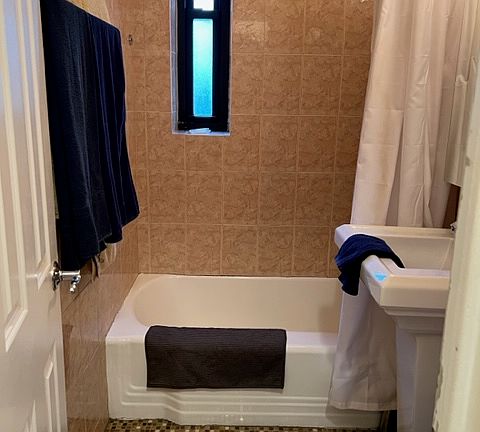 5th image of 350 E 54th St APT 3A