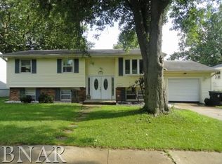 1215 Roland Dr, Normal, IL 61761