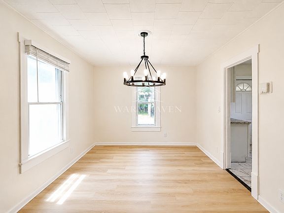 5th image of 2186 5th St SW
