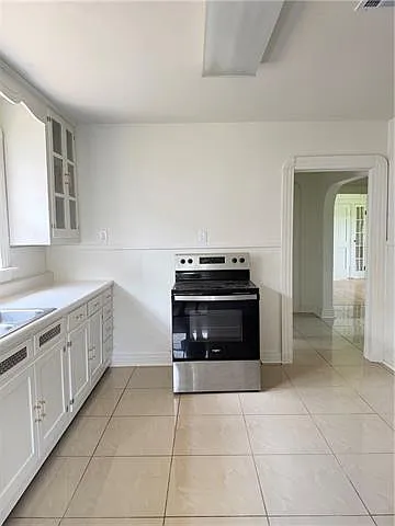 641 Avenue A — Photo 10