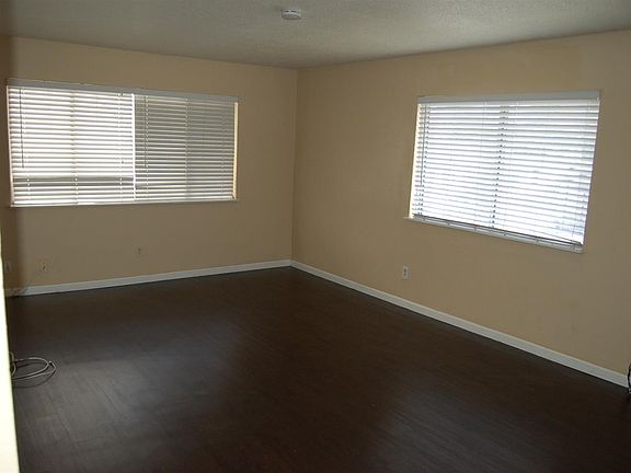 4th image of 114 Westwood St #120