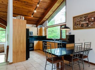 5 Nonquitt Ave, Dartmouth, MA 02748