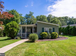 654 Redwood Ct, North Wales, PA 19454