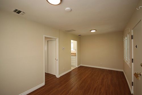 5th image of 1027 Palm Ave APT 4