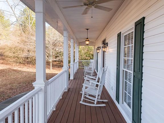 4th image of 69 Woody Hill Cir