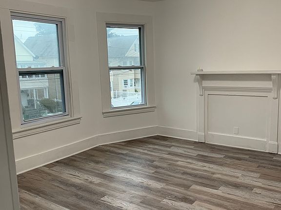 2nd image of 812 Beechwood Ave