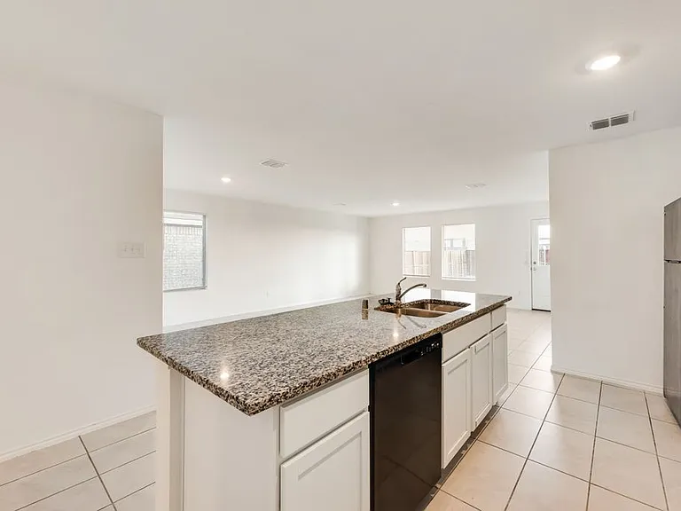 1012 Barkers Pond Ave — Photo 15