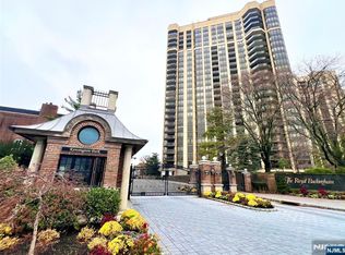 900 Palisade Ave APT 3H, Fort Lee, NJ 07024