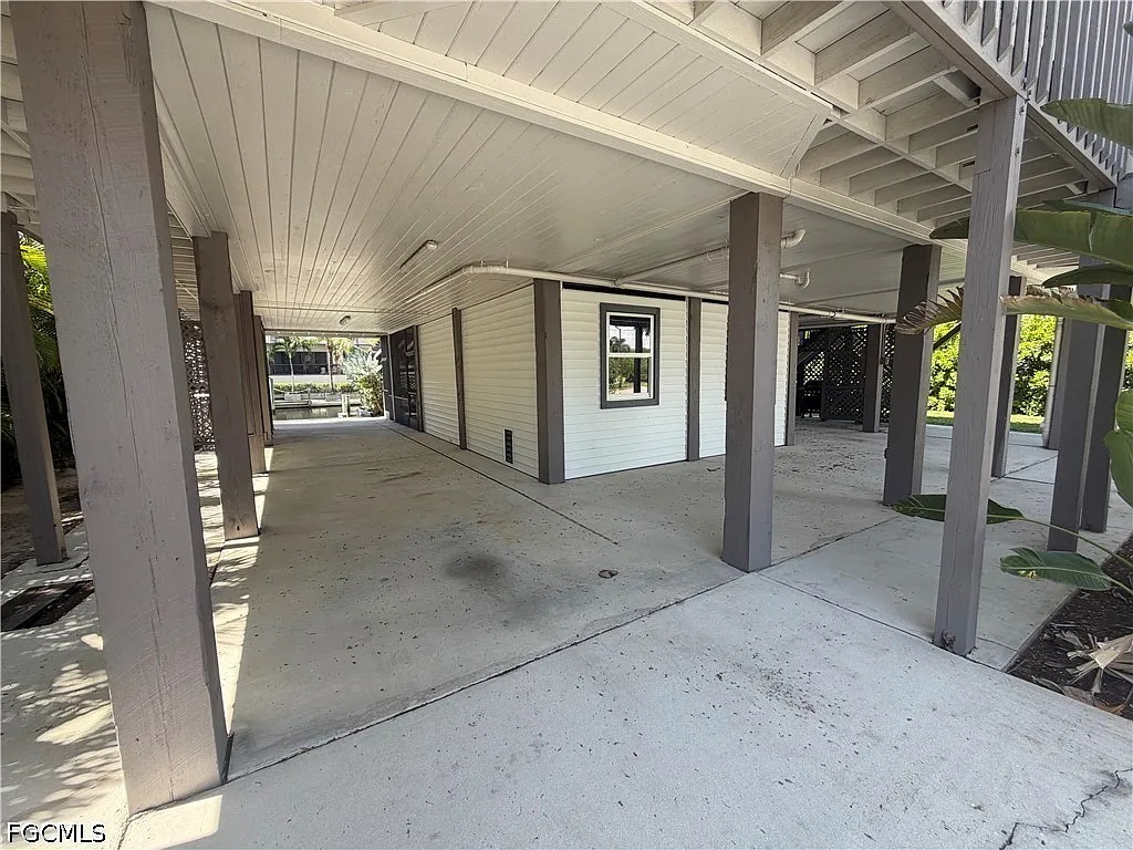3 bed, 2.5 bath, 1832 sqft, $4,250 — Photo 4