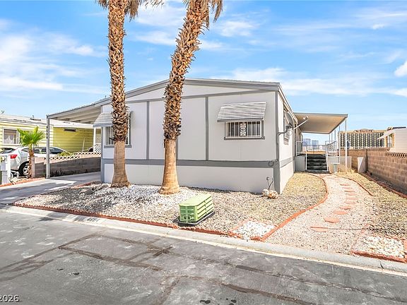 3rd image of 4684 Royal Ridge Way