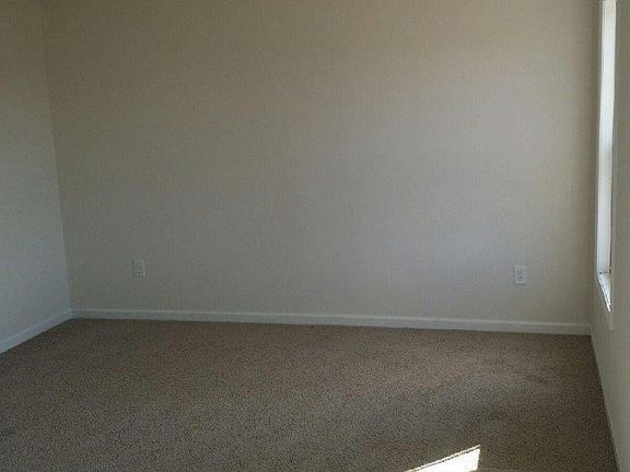 4th image of 275 Lunaria Ln NW