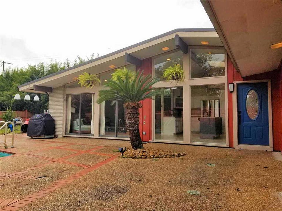 1st image of 4149 Redwood Dr
