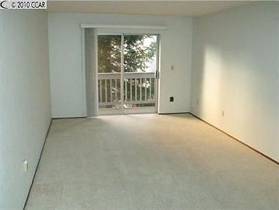 2nd image of 3839 Vineyard Ave APT B