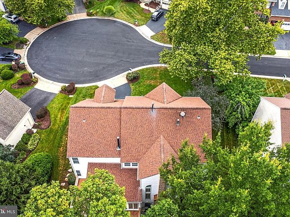 3rd image of 8155 Cancun Ct