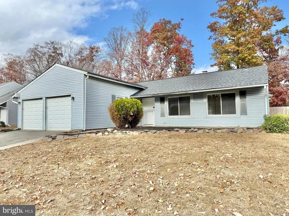 48 Pittman Ln, Sicklerville, NJ 08081