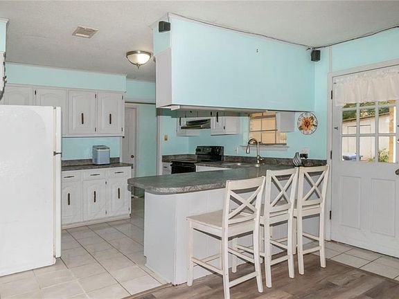 4th image of 5505 McDonald Rd