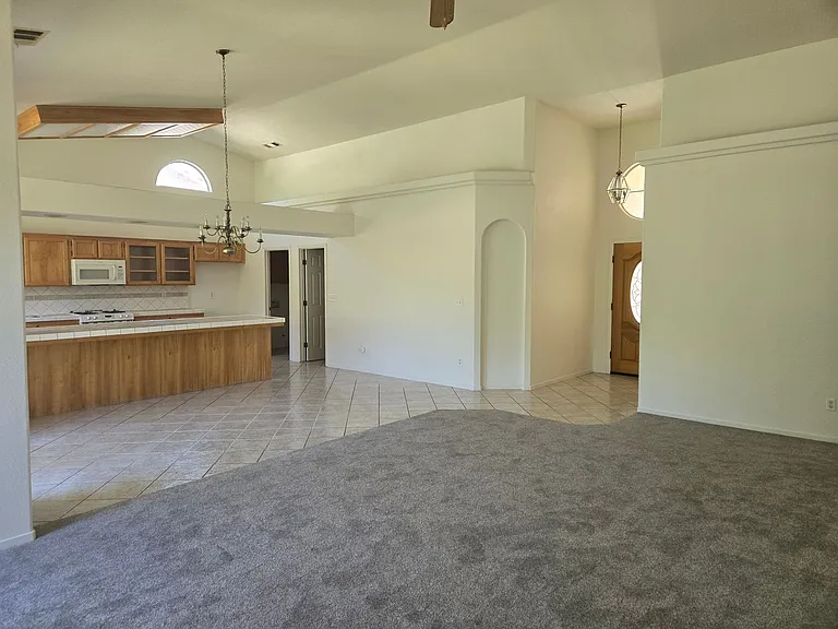 2738 W Ceres Ct — Photo 5