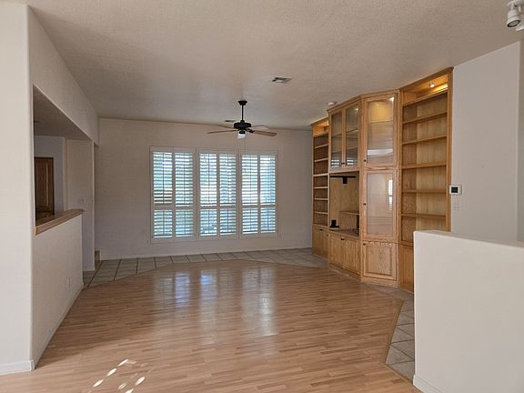 3rd image of 2810 Teresita St
