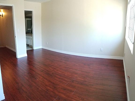 2nd Bedroom suite