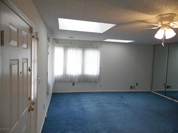5th image of 106 Northrup Dr #151