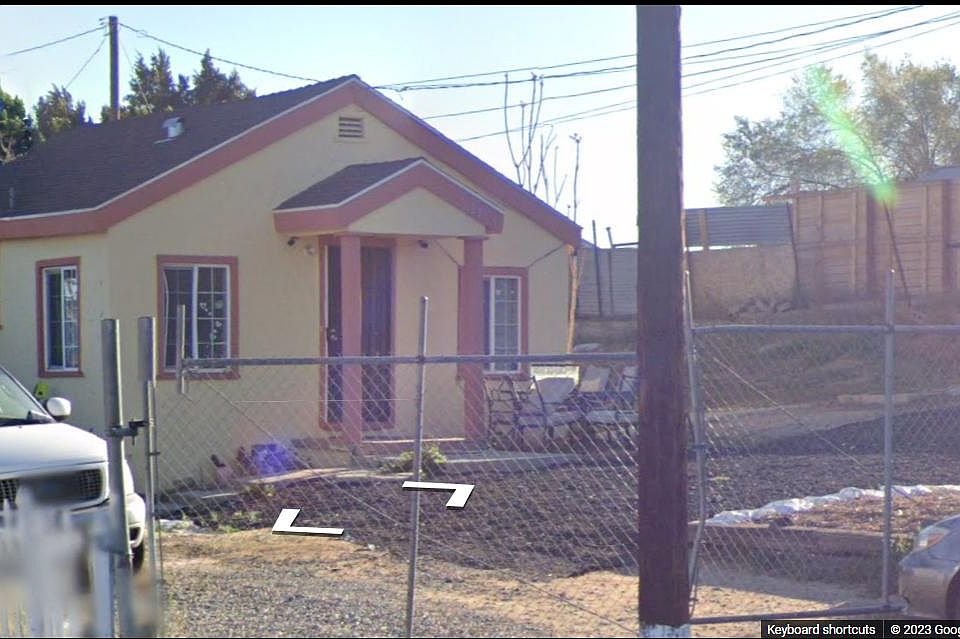 1st image of 22045 Bay Ave
