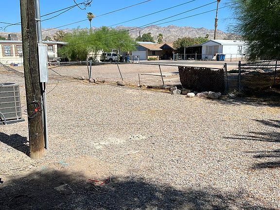 5th image of 2080 Sweetwater Dr