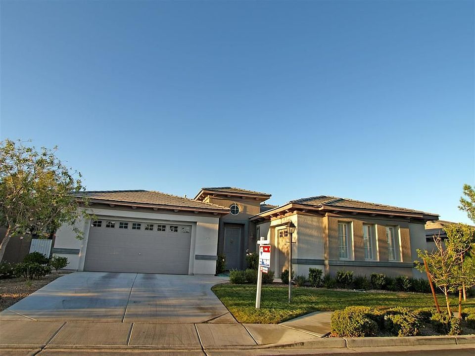 1st image of 10480 Garden Light Dr