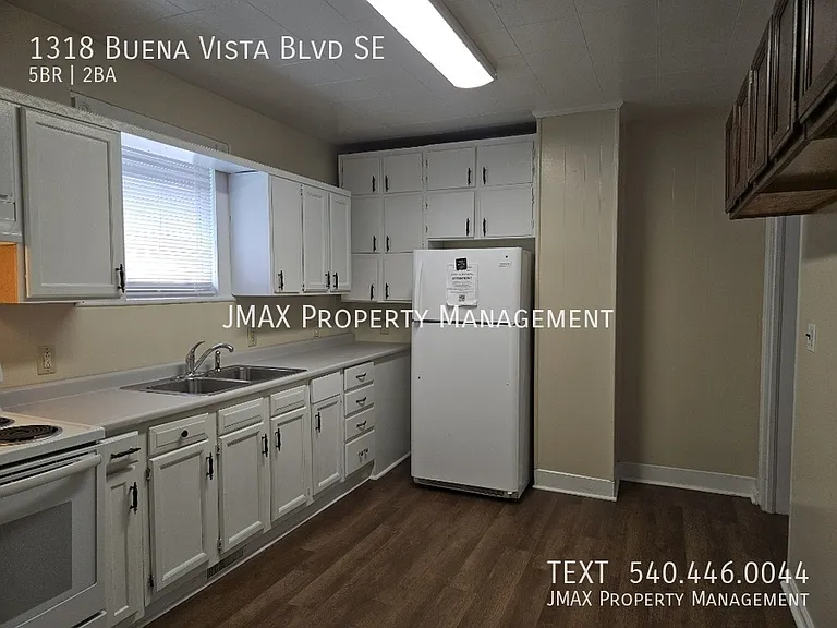 1318 Buena Vista Blvd SE — Photo 5