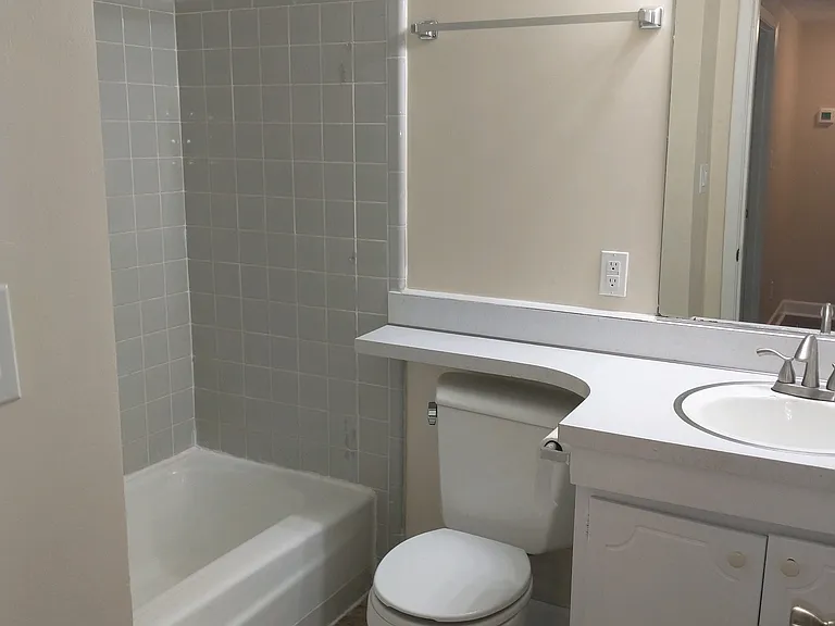 2998 Carriage Dr — Photo 12