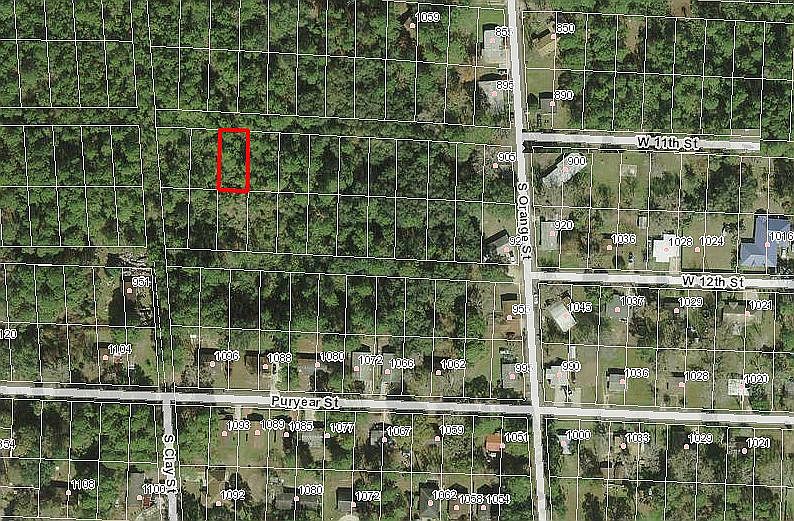 1st image of 900 W 11th St