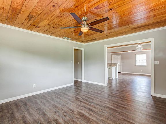 5th image of 113 Sherwood Cir