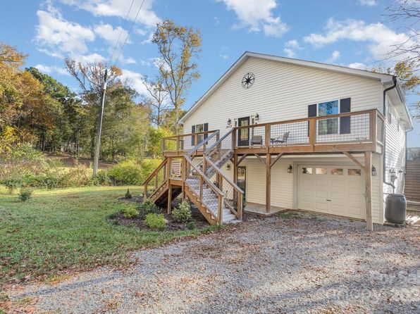 1077 Jackson Rd, Fort Lawn, SC 29714