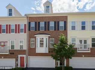8113 Anna Ct #18, Falls Church, VA 22042