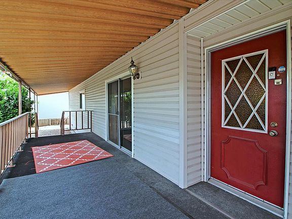 4th image of 830 Villa Teresa Way #830