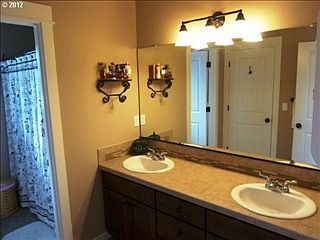 jack & jill bath