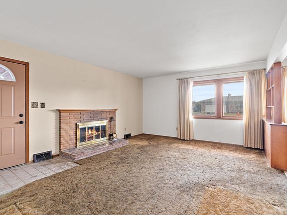 5th image of 11923 E Grace Ave
