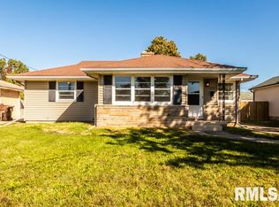 1121 W Merle Ln, Peoria, IL 61604