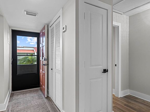 5th image of 5433 SE Miles Grant Rd APT E201