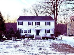 4 Ridge Ct, Carmel, NY 10512