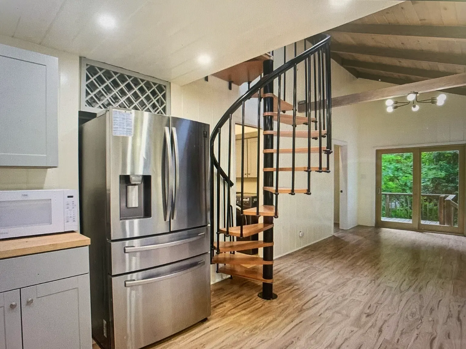 2 bed, 800 sqft, $3,200 — Photo 3