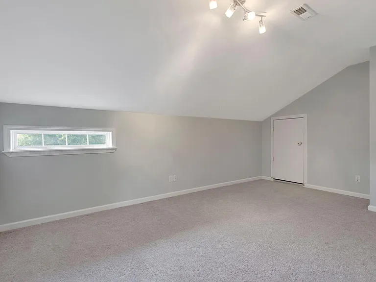 1576 Old Hillsboro Rd — Photo 32