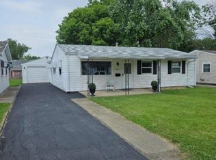 1037 Centre St, Springfield, IL 62704