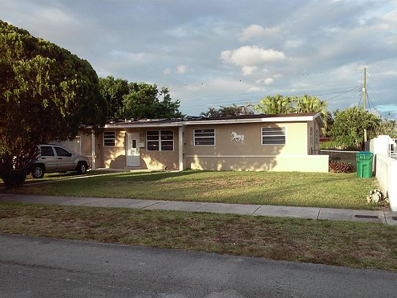 4th image of 4345 SW 98th Ct