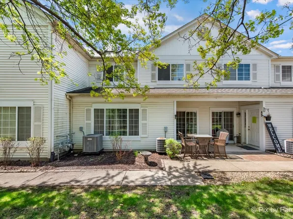 85 Braxton Ln #85, Aurora, IL 60504