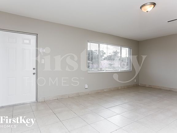 4th image of 2441 NW 182nd Ter